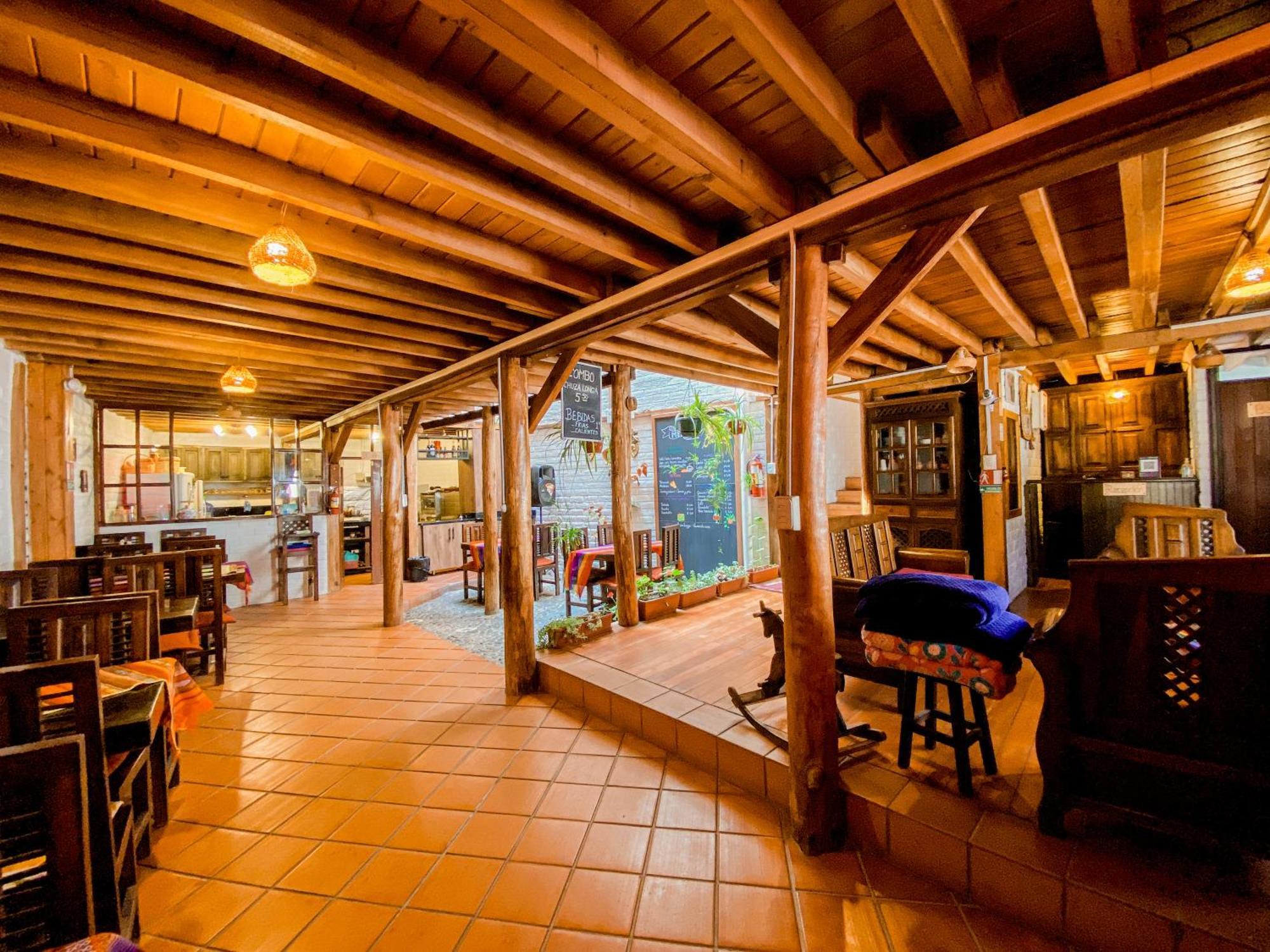 Chuza Longa Home Guamote Екстер'єр фото